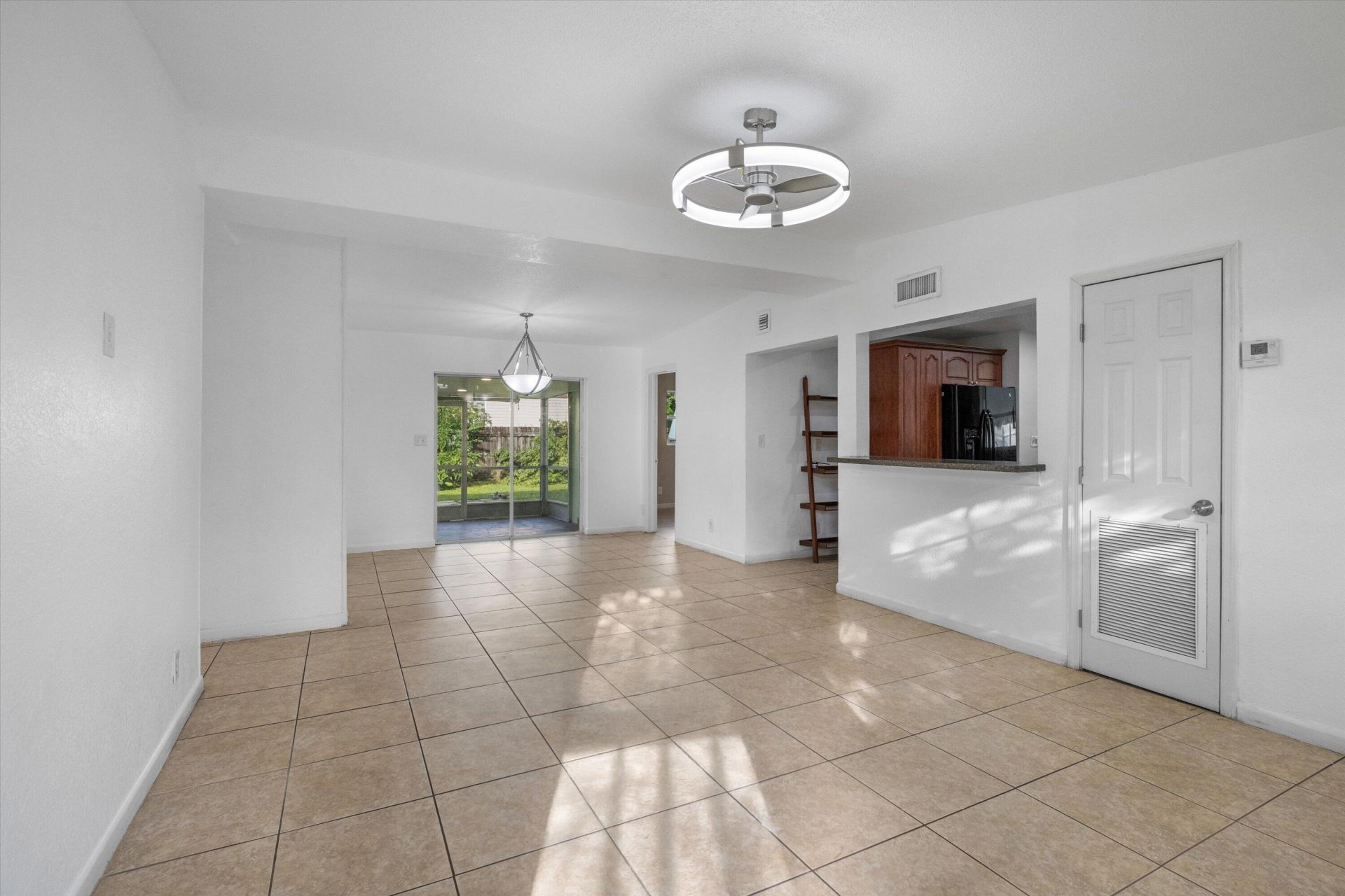 1903 E Chatham Road, West Palm Beach, FL 33415 Photo