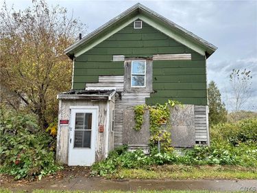 252 Lake Road , Oneida, NY 13421