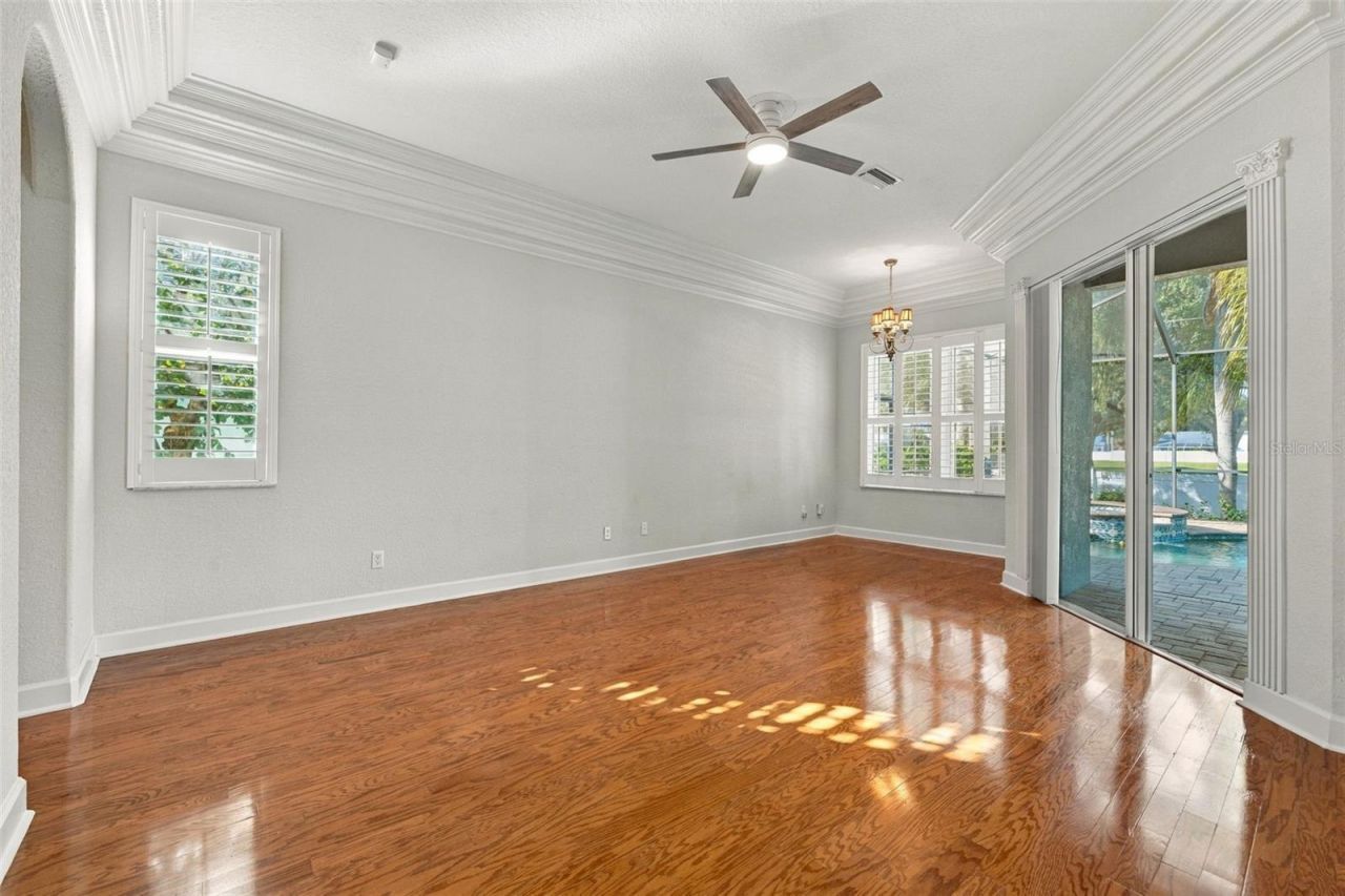 3916 Valrico Grove Drive , Valrico, FL 33594 Photo
