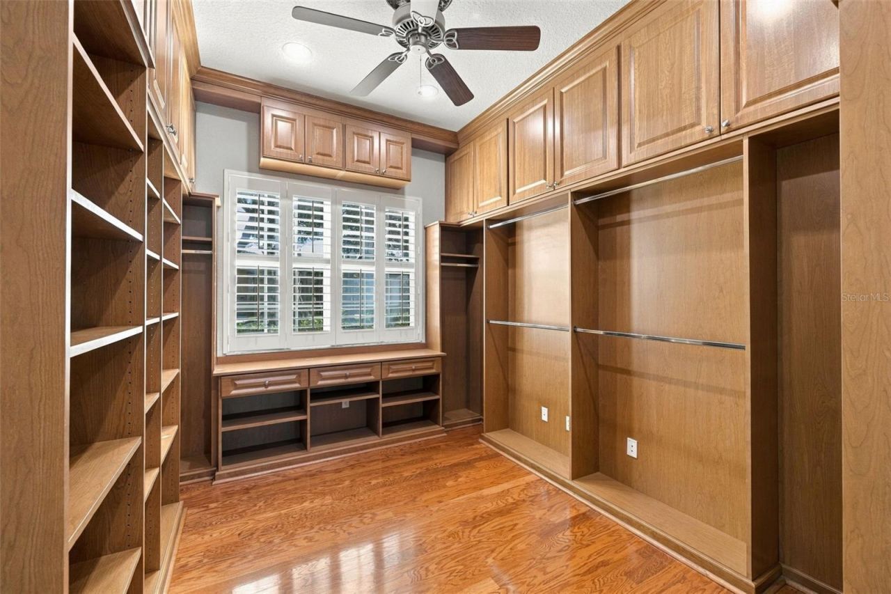 3916 Valrico Grove Drive , Valrico, FL 33594 Photo