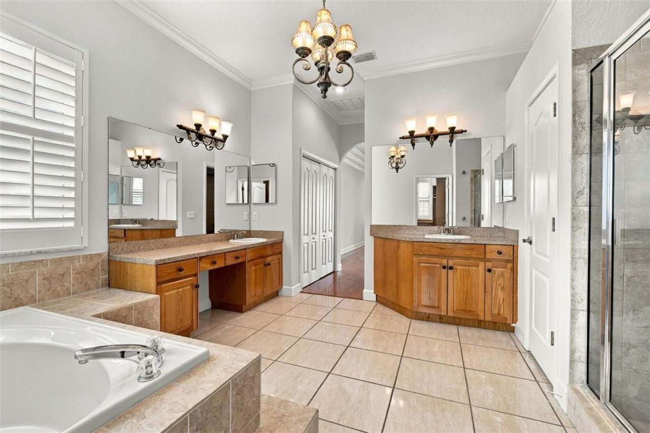 3916 Valrico Grove Drive , Valrico, FL 33594 Photo