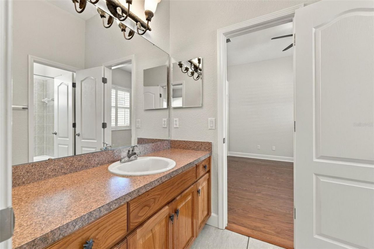 3916 Valrico Grove Drive , Valrico, FL 33594 Photo