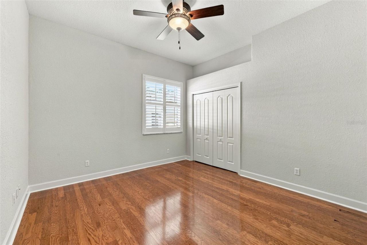 3916 Valrico Grove Drive , Valrico, FL 33594 Photo