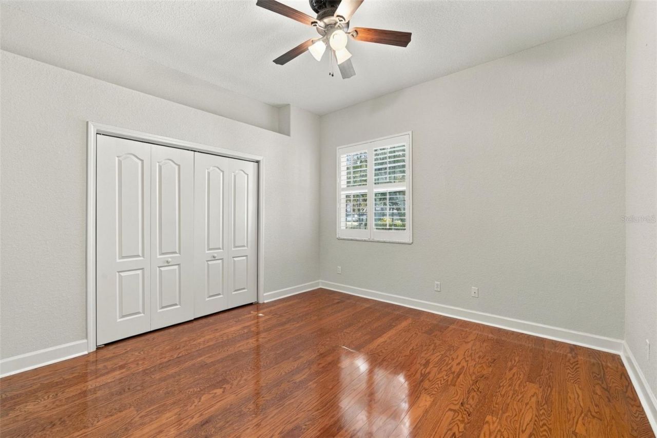 3916 Valrico Grove Drive , Valrico, FL 33594 Photo