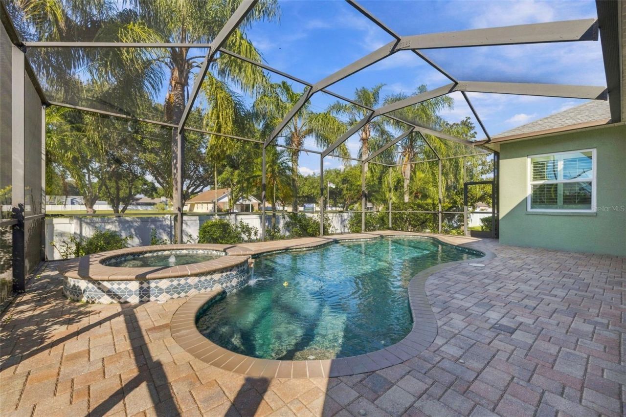 3916 Valrico Grove Drive , Valrico, FL 33594 Photo