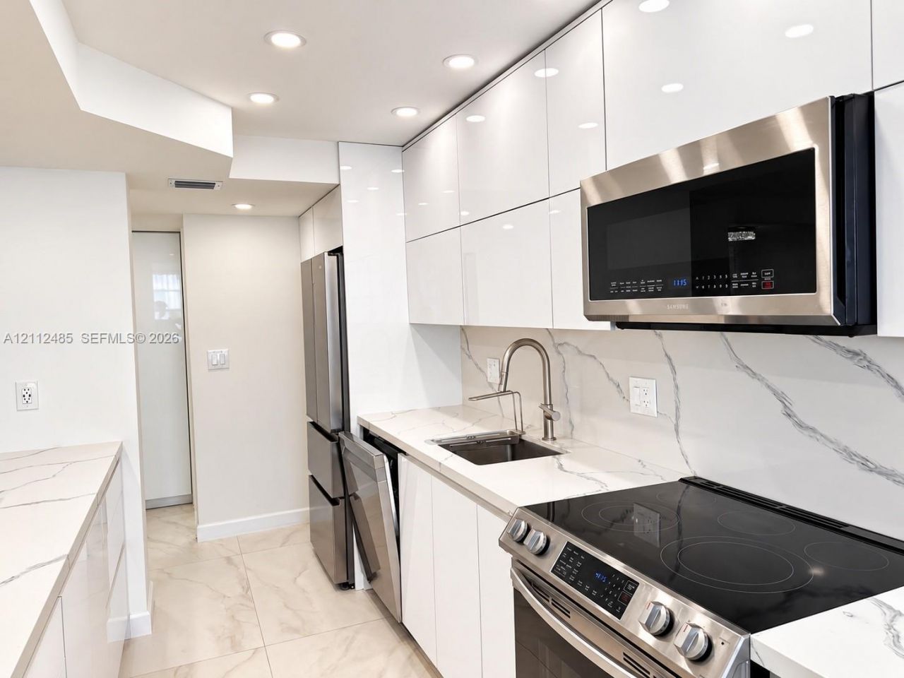 250 174th St , Unit 1707, Sunny Isles Beach, FL 33160 Photo