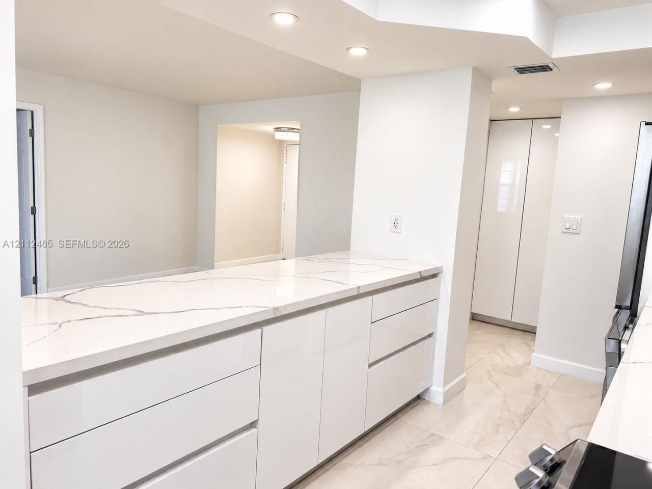 250 174th St , Unit 1707, Sunny Isles Beach, FL 33160 Photo
