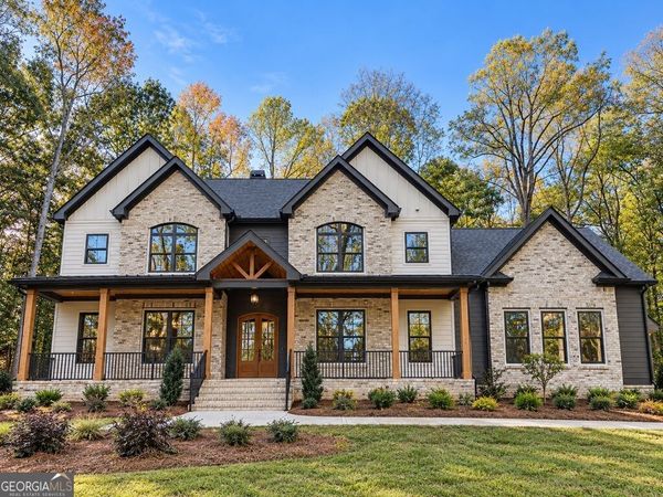 832 Walnut River Trail, Hoschton, GA 30548