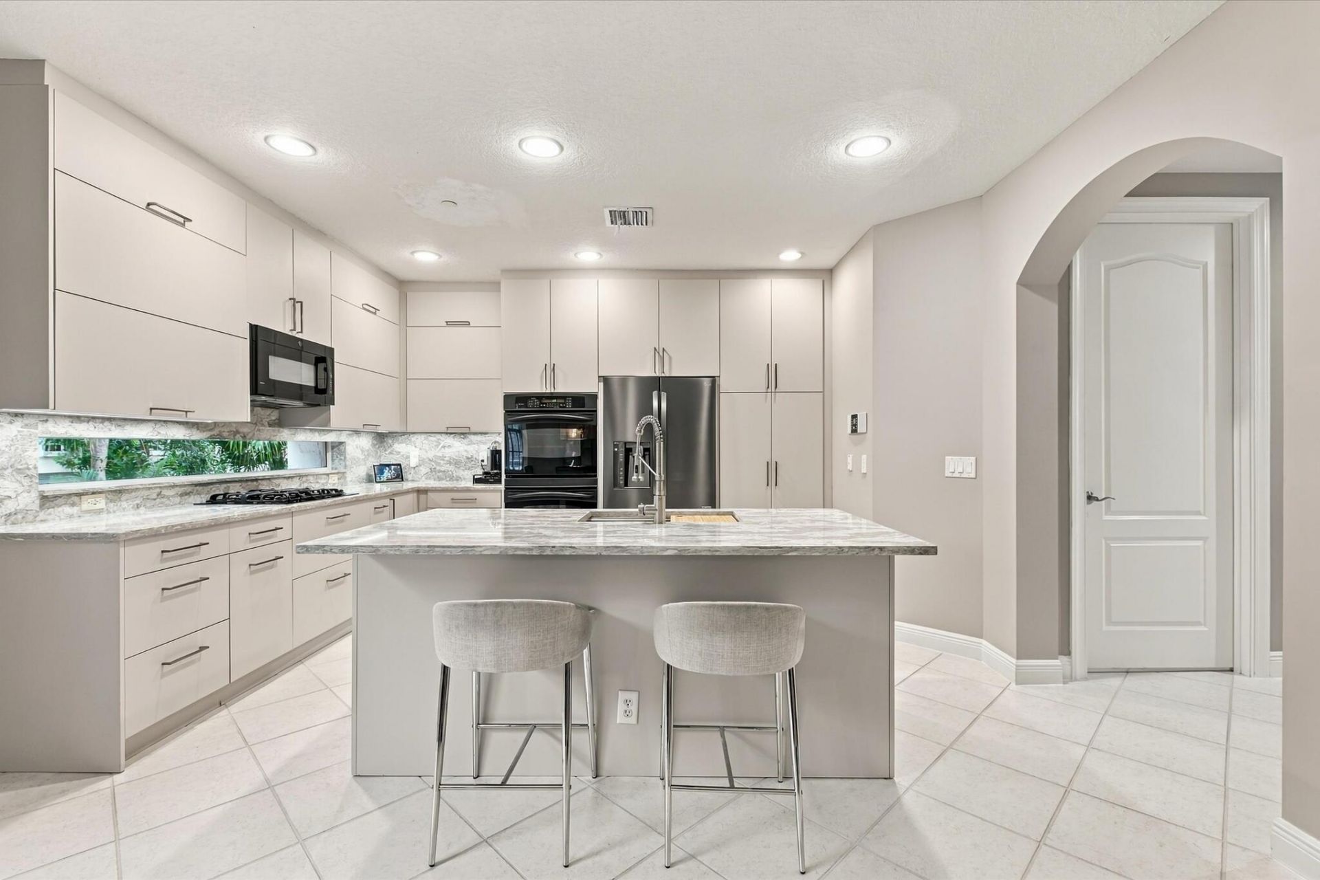 5545 NE Trieste Way, Boca Raton, FL 33487 Photo