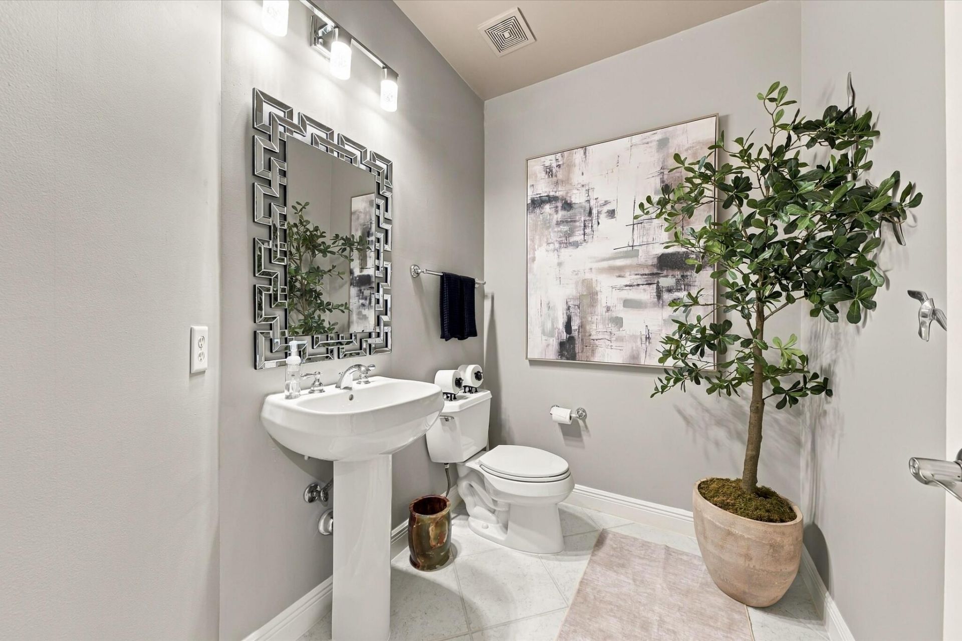 5545 NE Trieste Way, Boca Raton, FL 33487 Photo