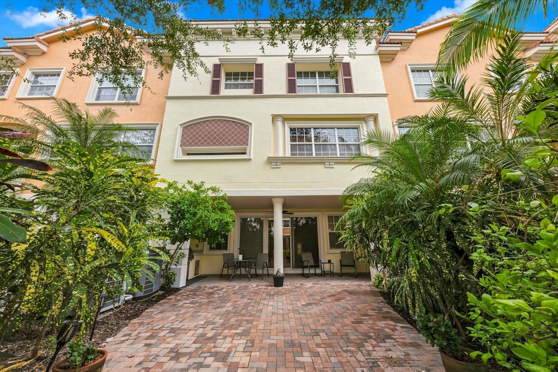 5545 NE Trieste Way, Boca Raton, FL 33487 Photo