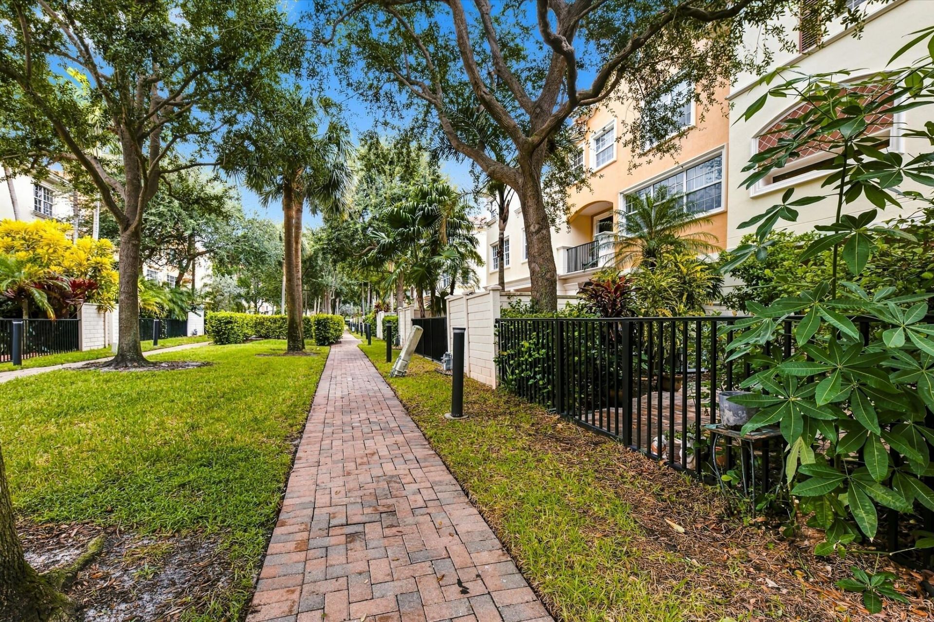 5545 NE Trieste Way, Boca Raton, FL 33487 Photo