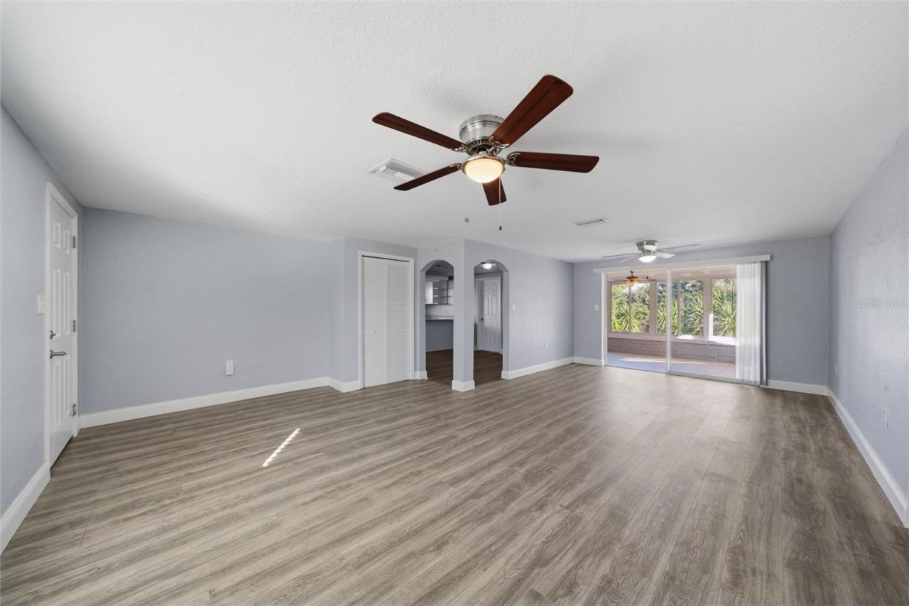 7401 Oak Crest Drive , Port Richey, FL 34668 Photo