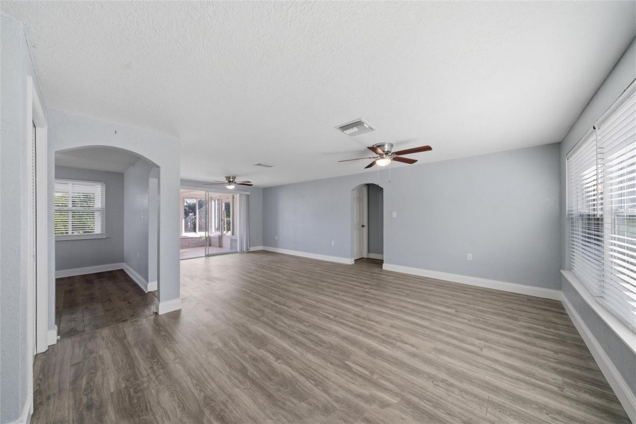 7401 Oak Crest Drive , Port Richey, FL 34668 Photo