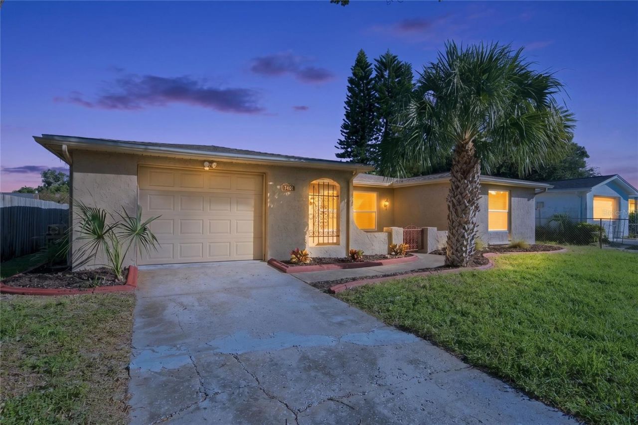 7401 Oak Crest Drive , Port Richey, FL 34668 Photo