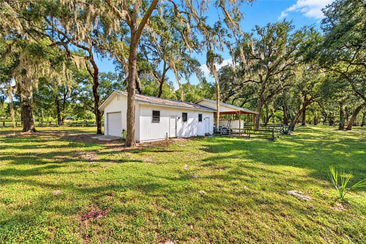 2750 NE 175th Street Road, Citra, FL 32113 Photo