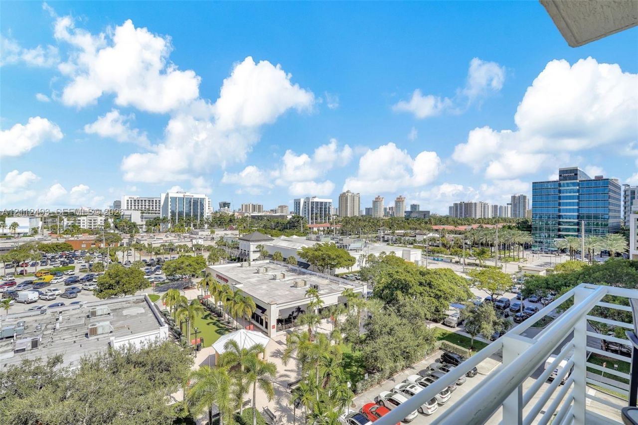 2775 NE 187th St, Unit PENTHOUSE, Aventura, FL 33180 Photo