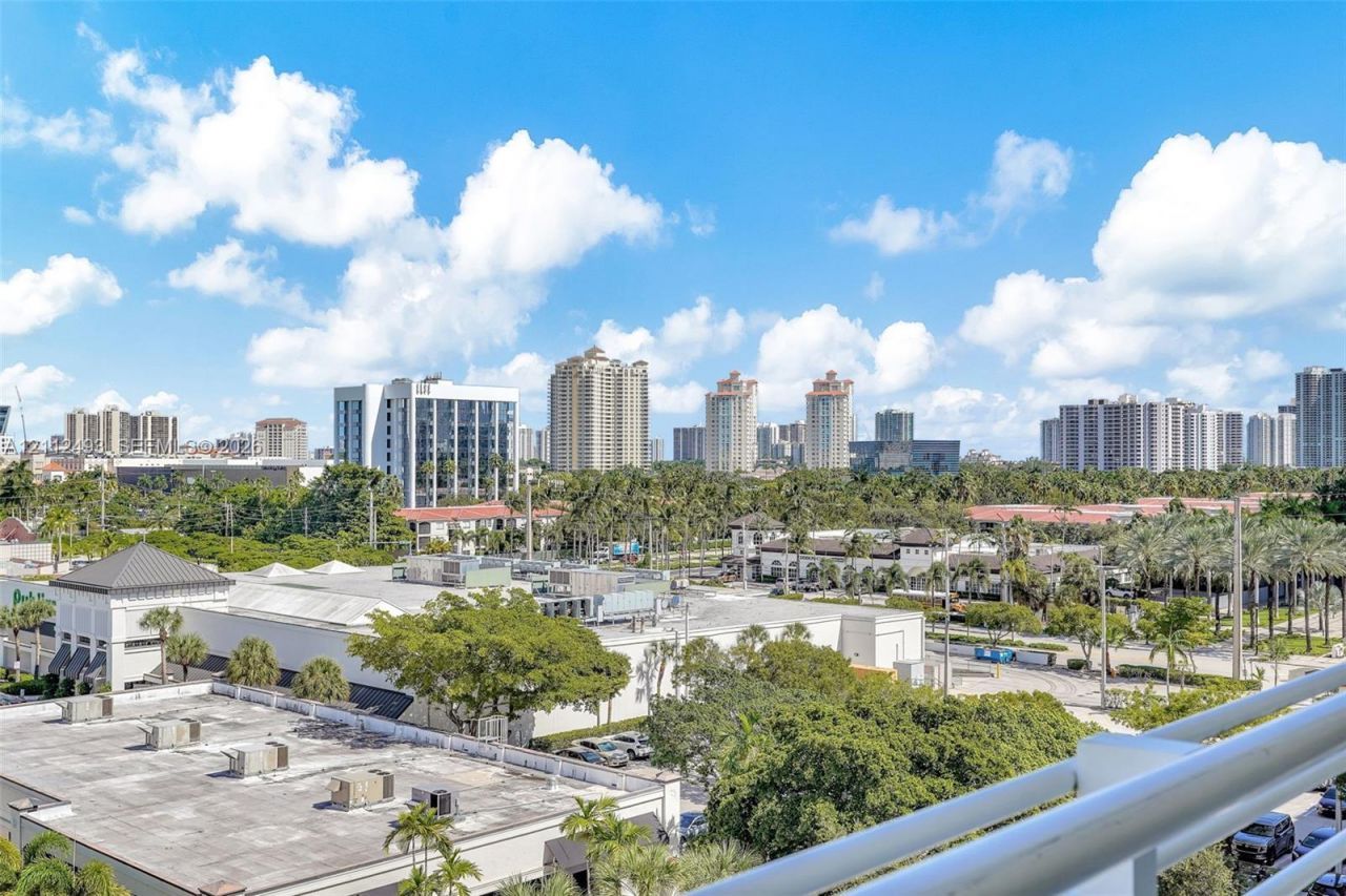 2775 NE 187th St, Unit PENTHOUSE, Aventura, FL 33180 Photo