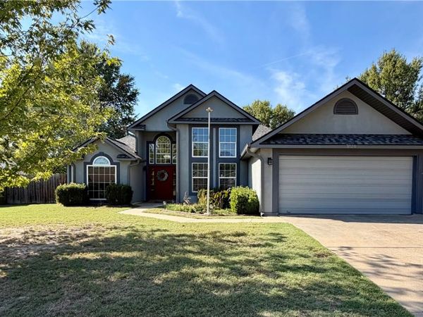 3029 N Quartz Drive, Fayetteville, AR 72704