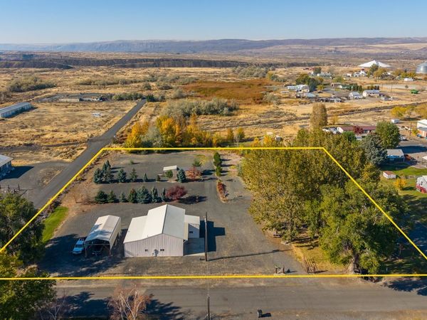 112 W Arch Street , Coulee City, WA 99115