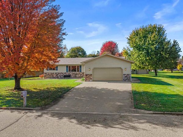 810 BROWN TROUT COURT, Nekoosa, WI 54457