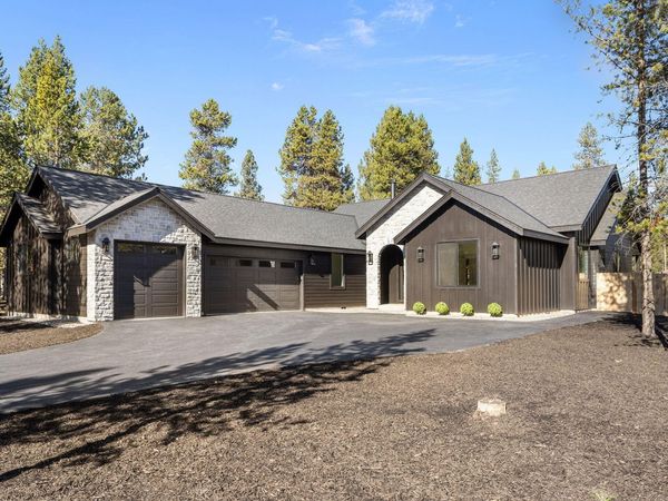 17498 Snow Goose Road, Bend, OR 97707