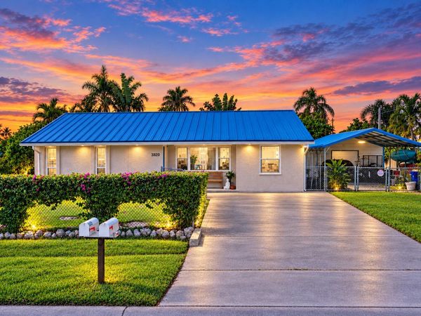 4652 SE EDISON Avenue, Stuart, FL 34997