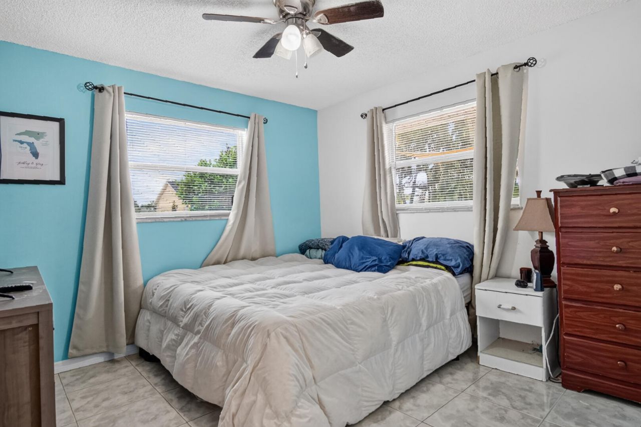 4652 SE Edison Avenue, Stuart, FL 34997 Photo