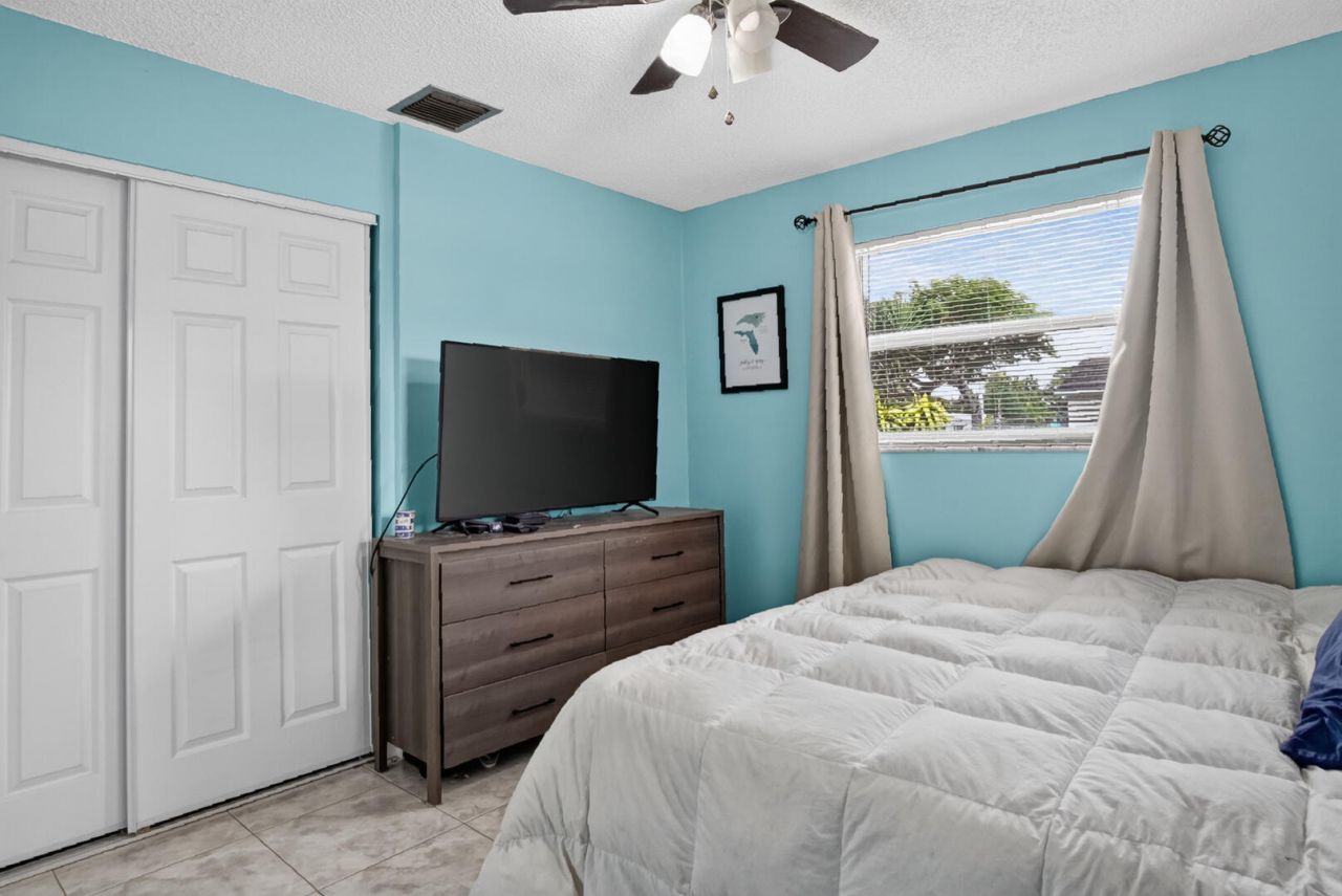 4652 SE Edison Avenue, Stuart, FL 34997 Photo