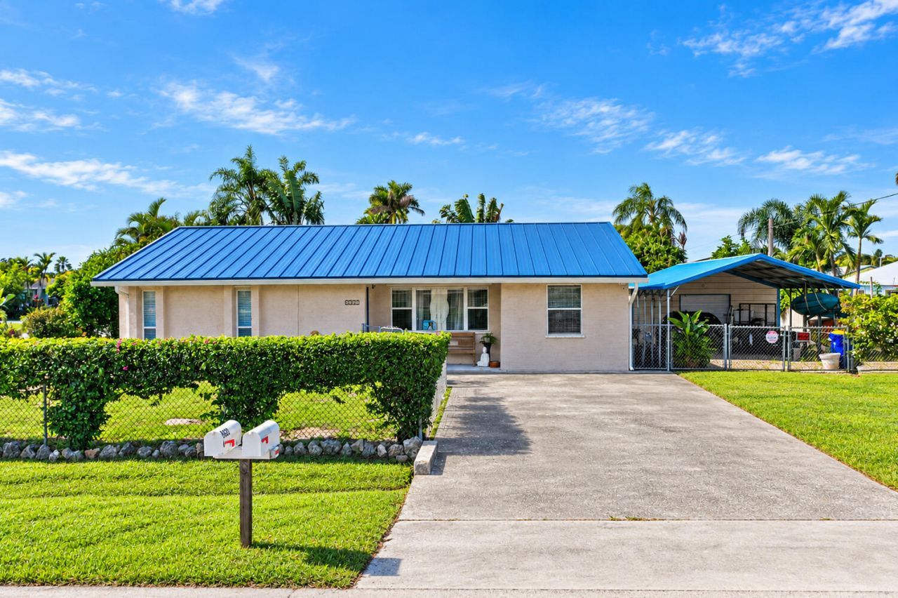 4652 SE Edison Avenue, Stuart, FL 34997 Photo