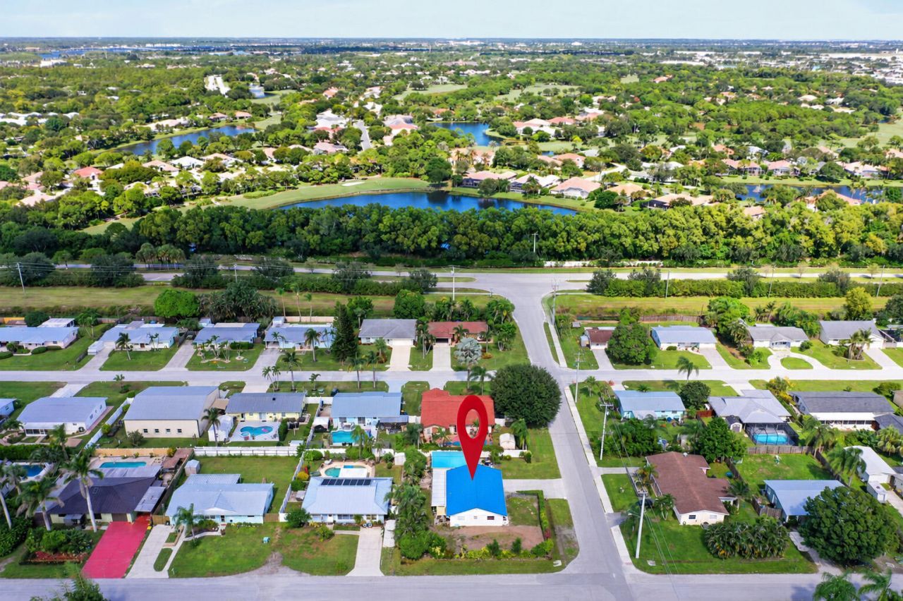 4652 SE Edison Avenue, Stuart, FL 34997 Photo