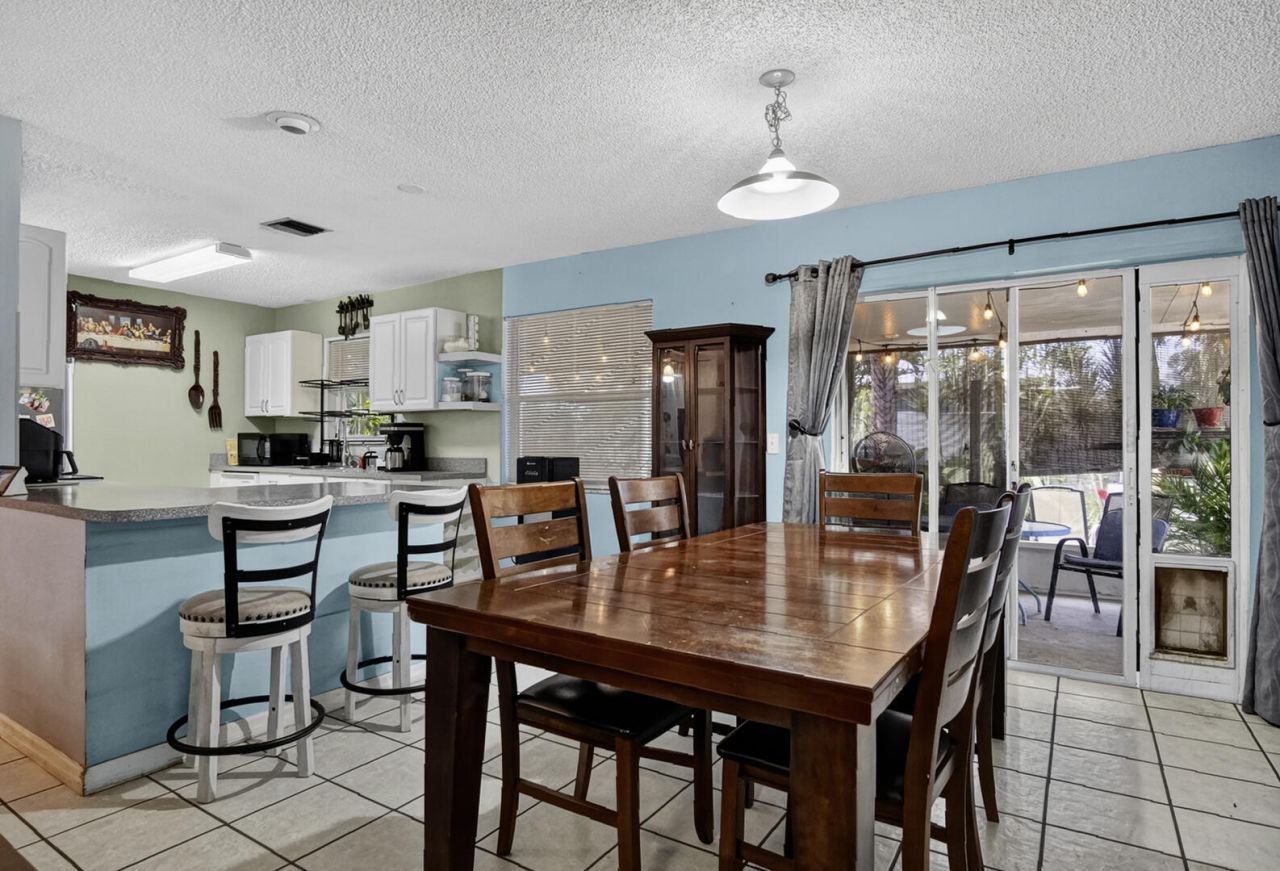 4652 SE Edison Avenue, Stuart, FL 34997 Photo