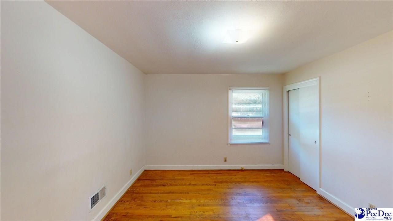 305 Cannon Drive Photo 12