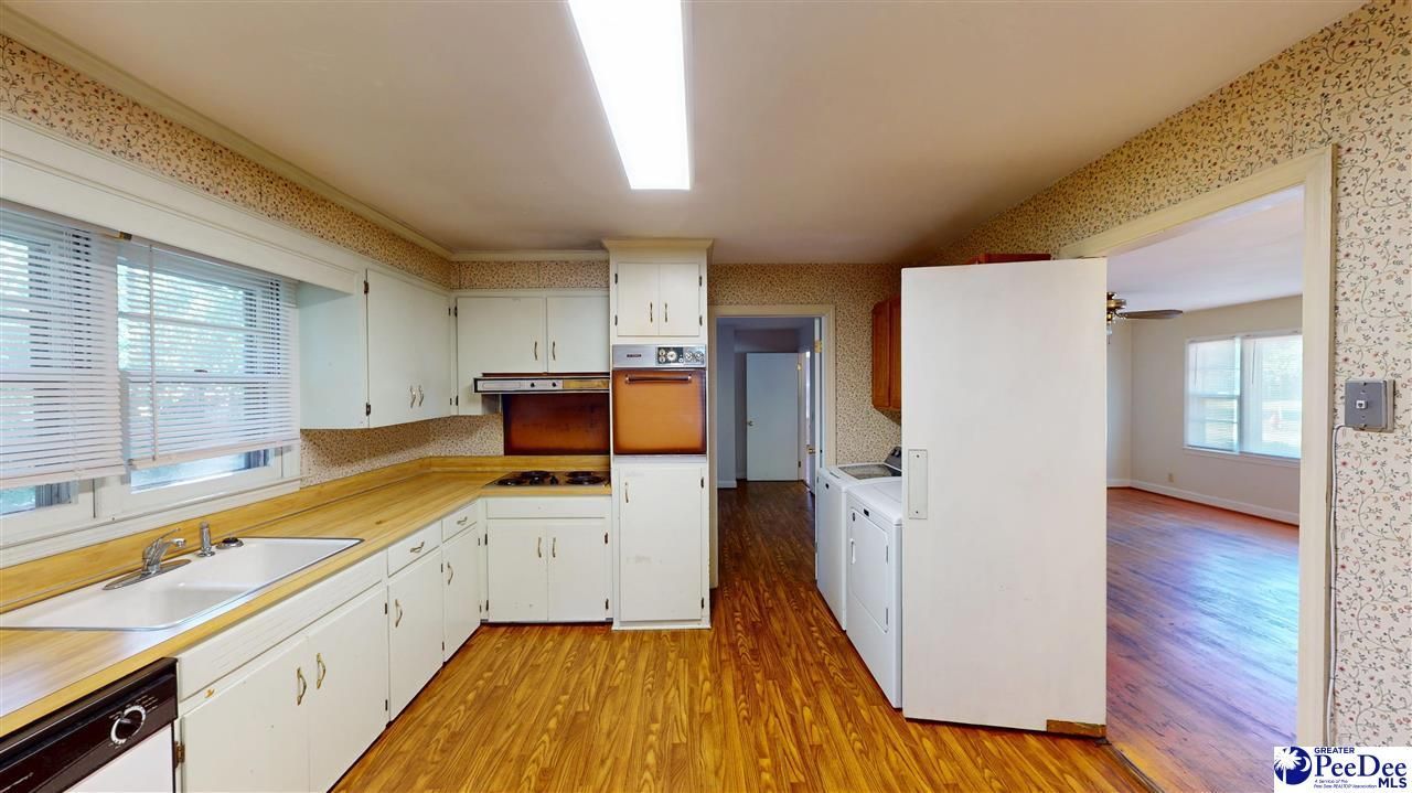 305 Cannon Drive Photo 6