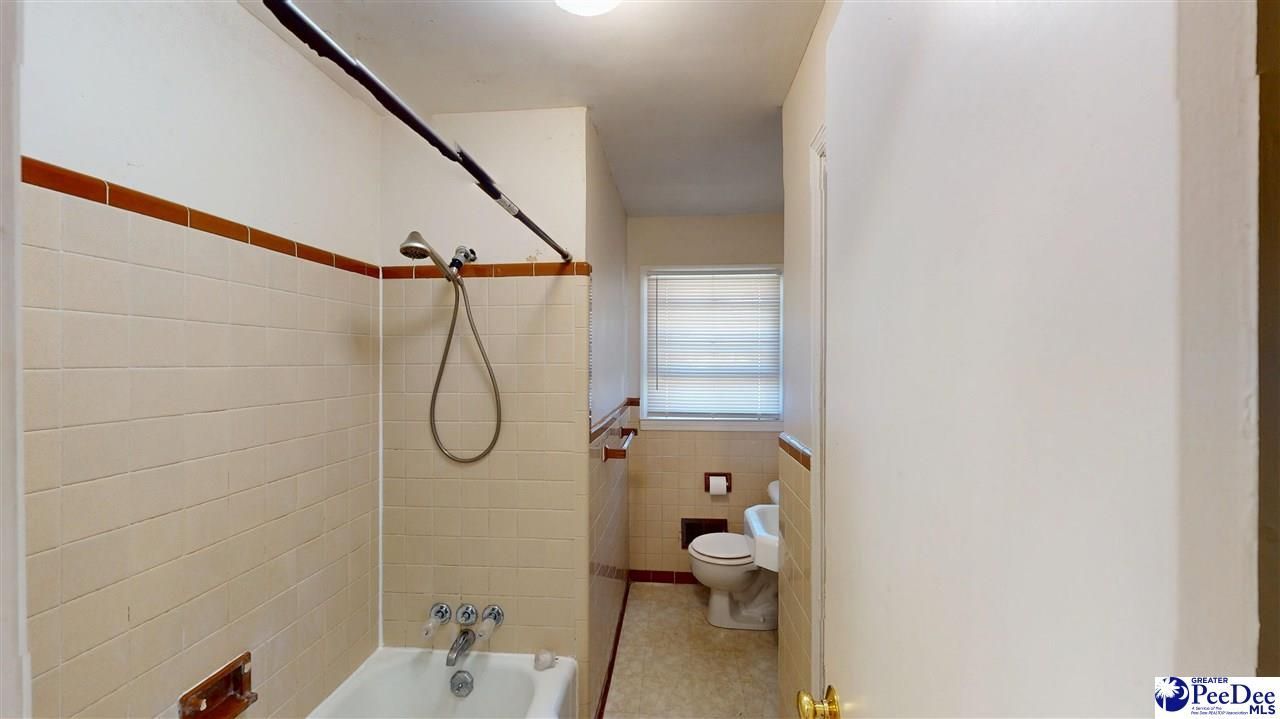305 Cannon Drive Photo 9