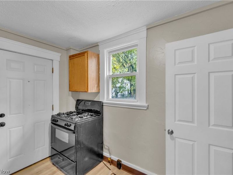 1325 Curtis Street , Akron, OH 44301 Photo 12