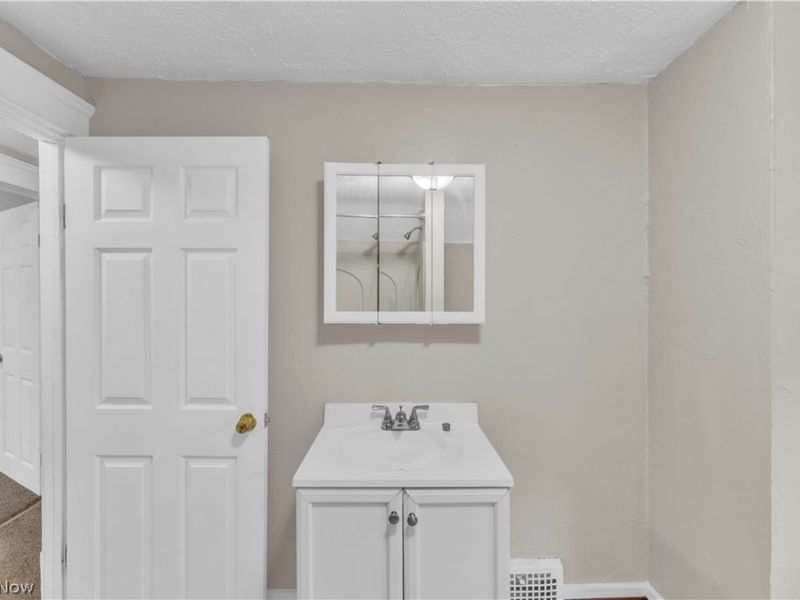 1325 Curtis Street , Akron, OH 44301 Photo 18