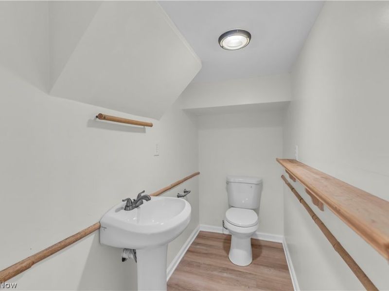 3674 W 103rd Street , Cleveland, OH 44111 Photo 24