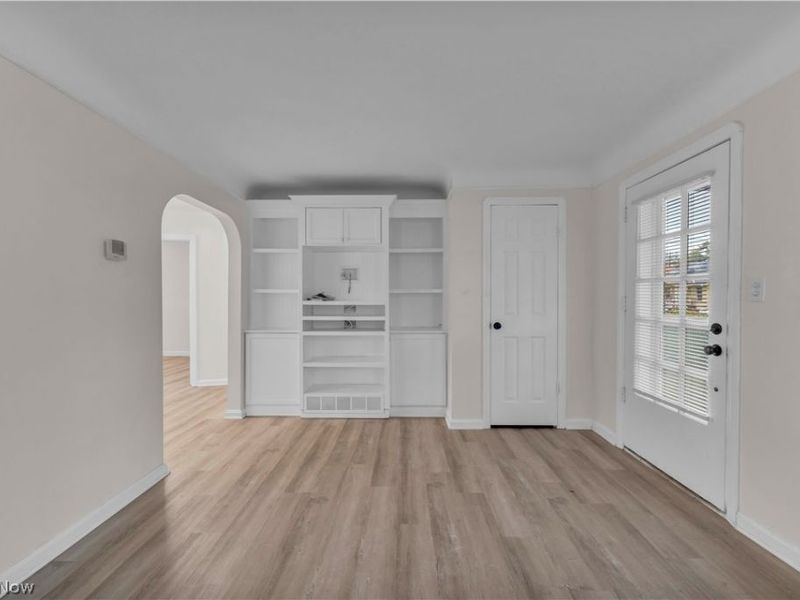 3674 W 103rd Street , Cleveland, OH 44111 Photo 5