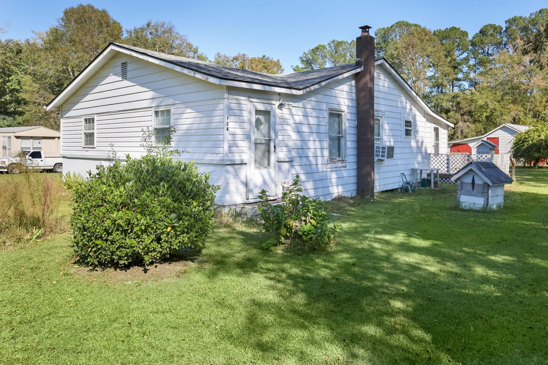 134 George Lane Photo 1