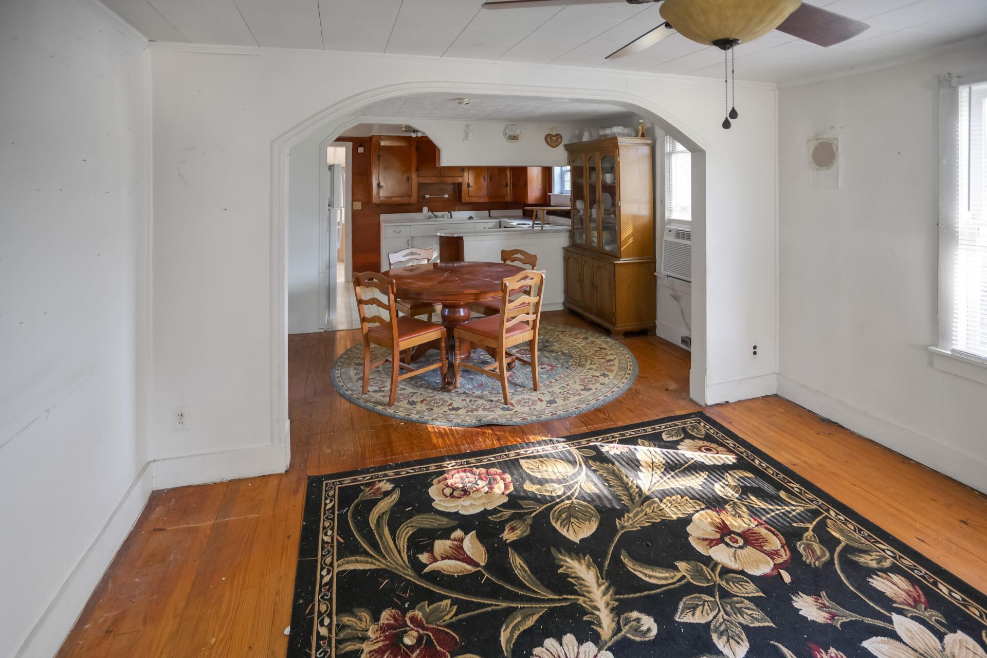134 George Lane Photo 9