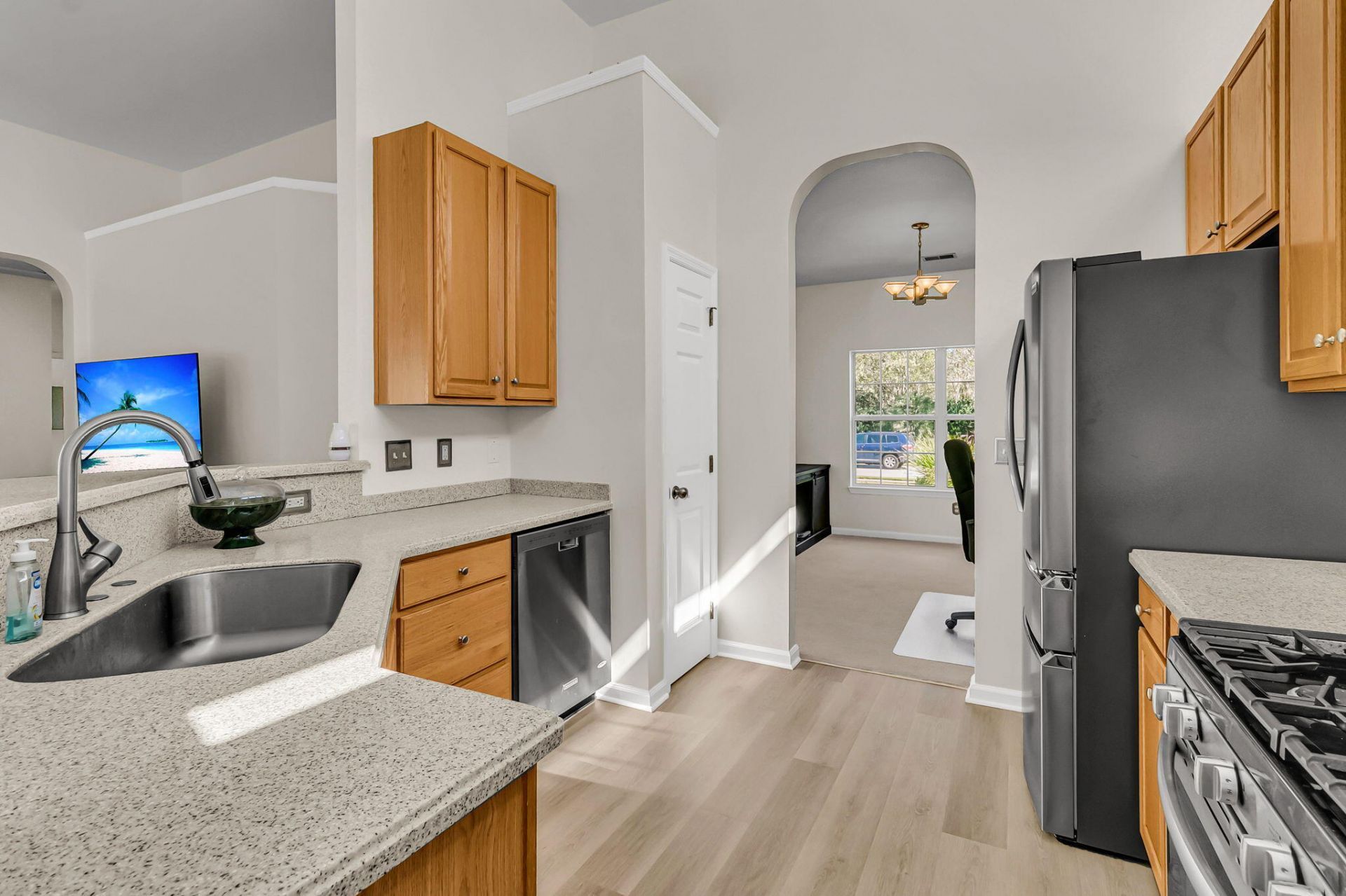 1445 Ashley Garden Boulevard Photo 12