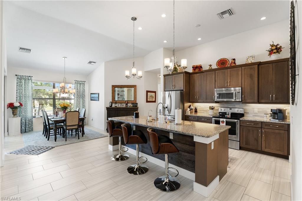 2303 SW 39th St, Cape Coral, FL 33914 Photo