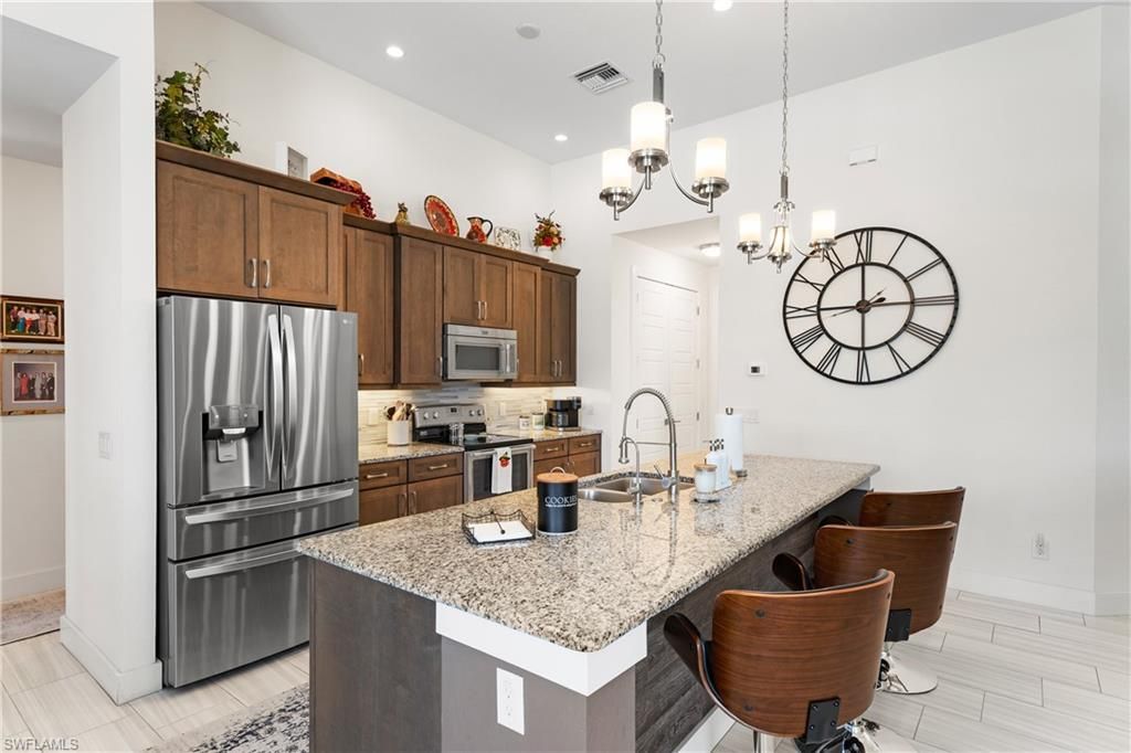2303 SW 39th St, Cape Coral, FL 33914 Photo