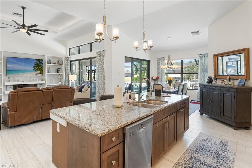 2303 SW 39th St, Cape Coral, FL 33914 Photo