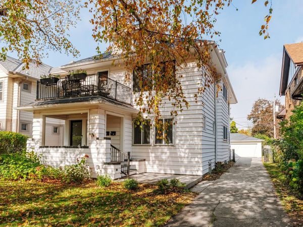 1524 E Marion STREET, Unit 1526, Shorewood, WI 53211