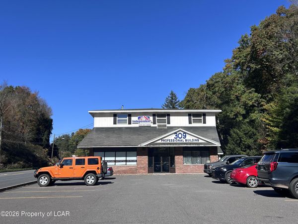 52 S Memorial Highway, Shavertown, PA 18708