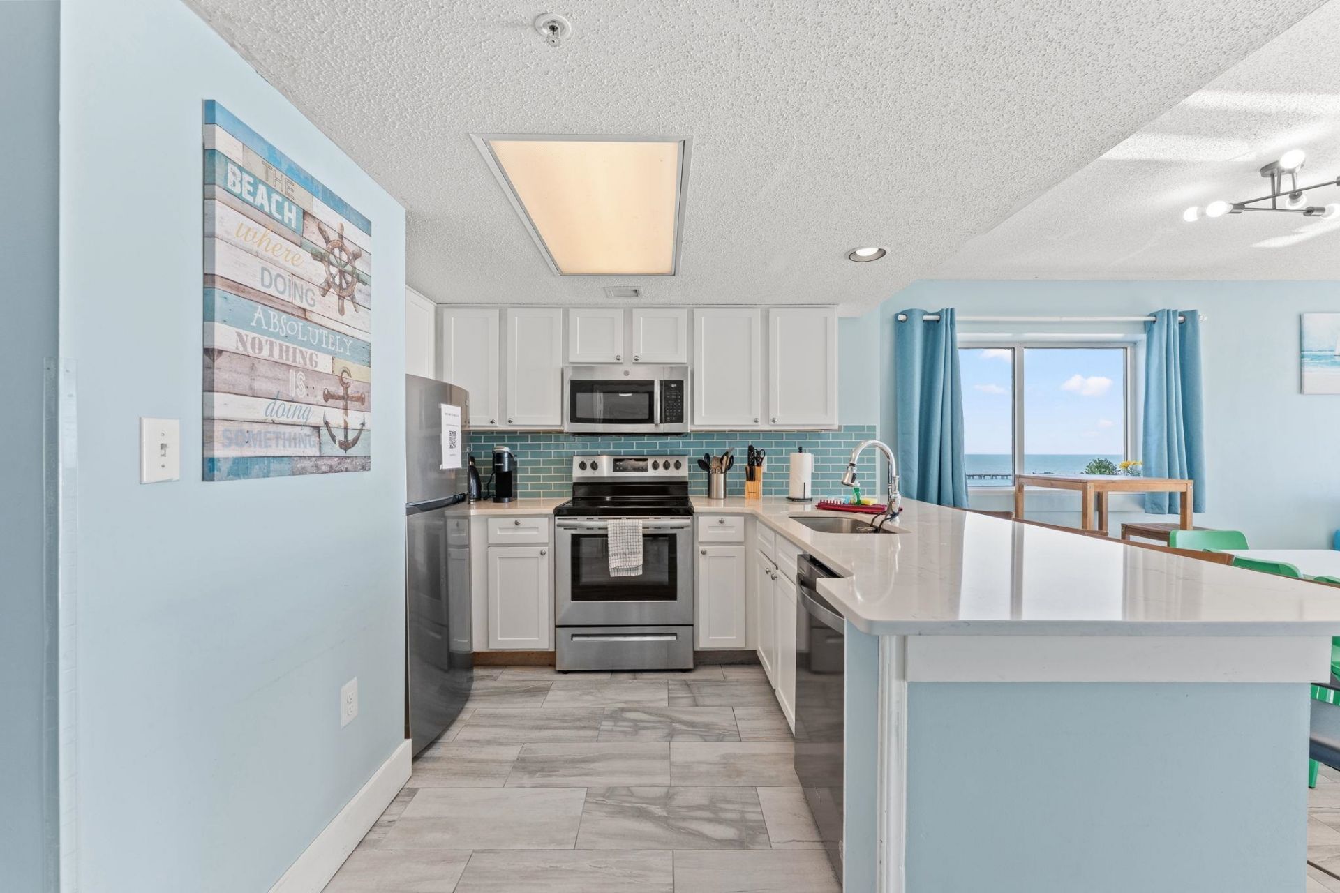 2000 N Ocean Blvd.  Photo 10