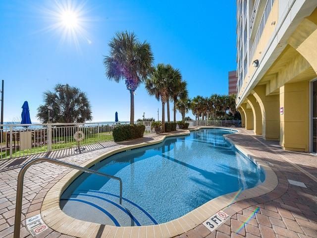 2000 N Ocean Blvd.  Photo 28