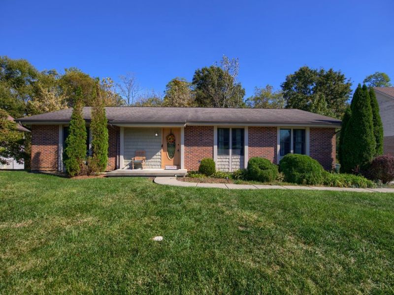 10228 Springbeauty Lane, Springfield Township, OH 45231 Photo 2